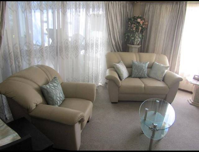 5 BEDROOM HOUSE FOR SALE IN SUNWARD PARK